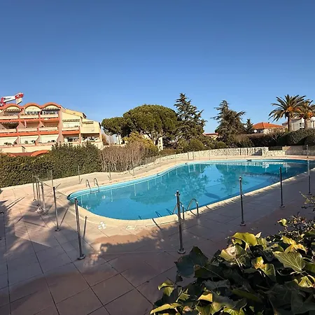 With Garden And Pool Access Antibes