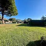 Дом отдыха With Garden And Pool Access Антиб