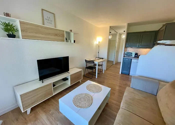 Semesterbostad With Garden And Pool Access